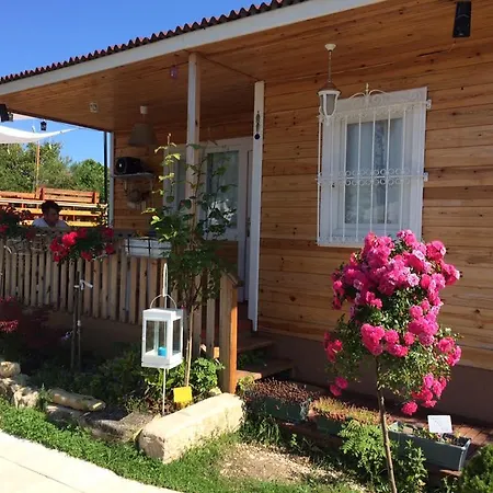 Piretun Evler Kır Evi *